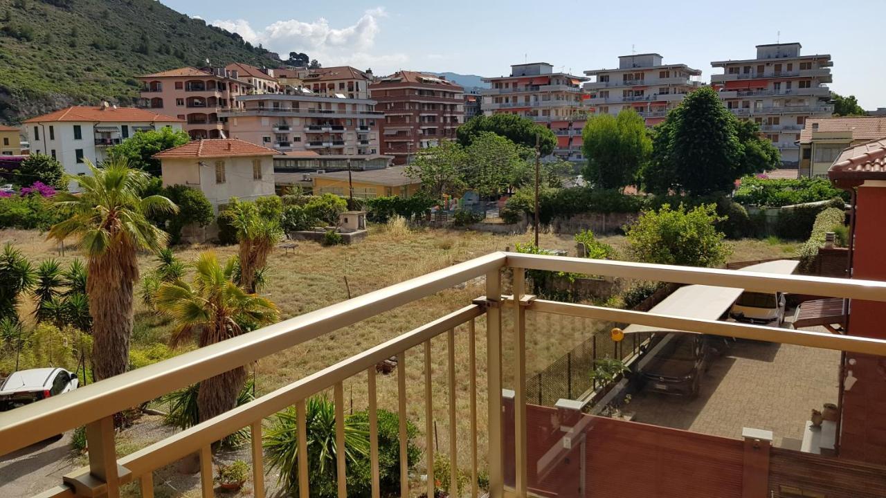 Ferienwohnung Casalmare Via Asse Ventimiglia Exterior foto